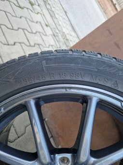 Zimne pneu 235/45 R18 - 11