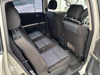 Toyota Corolla Verso, 2.2 diesel, 7 miest - 11