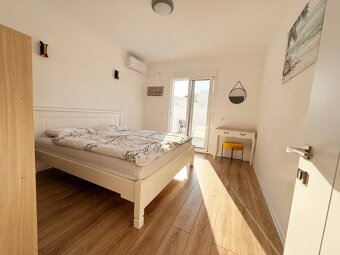 Na predaj –moderný rodinný dom v Ulcinj, Čierna Hora - 11