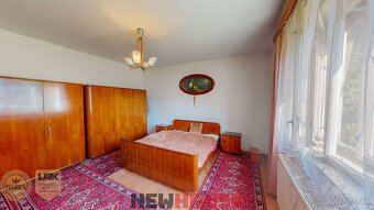 Rodinný dom v pôvodnom stave s pekným slnečným pozemkom 890  - 11