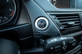 BMW X1 XDrive 18d M-packet - 11