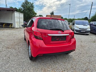 Toyota yaris - 11