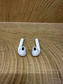 Apple AirPods 1 - 11