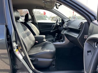 Toyota RAV4 2.2 D-4D 180 X+ - 11