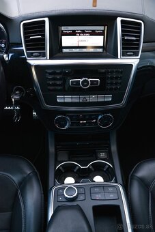 Mercedes Benz ML350 - 11