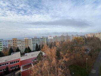 FURČA - KROSNIANSKA - 3 izbový byt pražský typ, 70 m2 + logg - 11