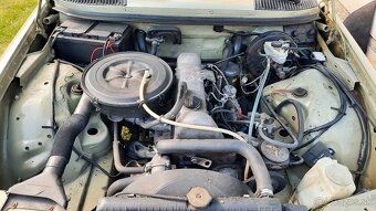 Mercedes 240d - 11
