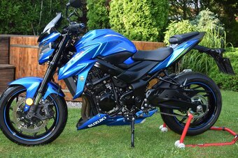 SUZUKI GSX-S 750 - 11