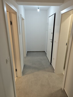 Chorvátsko-Trojizbový moderný apartmán s výhľadom na more - 11