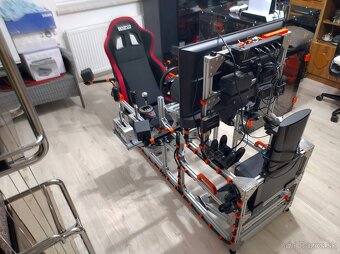 Predam zavodny simulator - 11