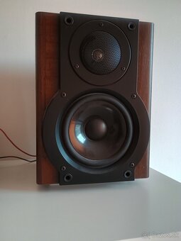 Regalové reproduktory - 11