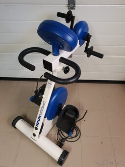 Rehabilitačný bicykel Motomed Viva2 na ruky nohy - 11