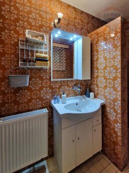 PREDAJ veľký 5izbový RD Dolné Vestenice - 11