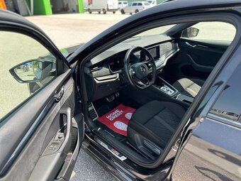 Škoda Octavia Combi 2.0 TDI RS DSG - 11