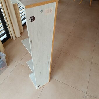 Jednolôžková posteľ + s nástennou poličkou - 11