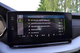 ŠKODA OCTAVIA COMBI 2.0 TDI DSG VIRTUAL KAMERA CRYSTAL LED - 11