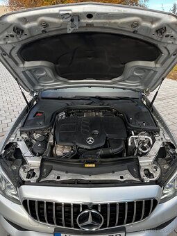 Mercedes Benz E 200d - 11