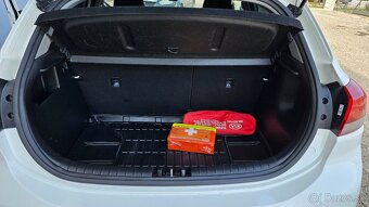 Kia Rio 1.4 D-CVVT Silver A/T - 11