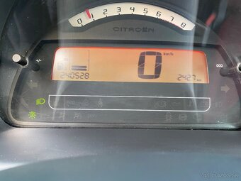 Na predaj: Citroën C3 1.4i,54kw, benzín, strieborná metalíza - 11