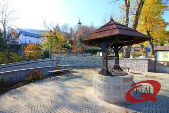 POZEMOK SO STAVEBNÝM POVOLENÍM V TICHEJ ČASTI DÚBRAVKY - 11