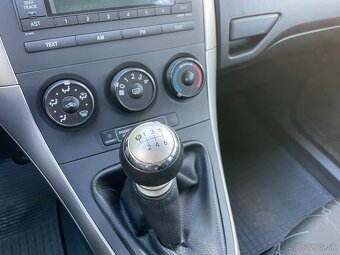 Toyota Auris 1.33 VVTi, Nová STK + EK - 11