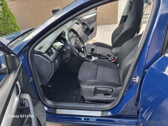 SKODA OCTAVIA COMBI 3 1.6 TDI SPORTLINE - 11
