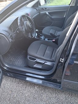 PREDÁM ŠKODA OCTAVIA 2 TOUR1,6 BENZIN r2011 KÚP. NA SLOV . - 11