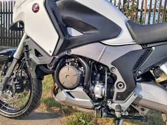 Honda VFR 1200 X Crosstourer snížené - 11