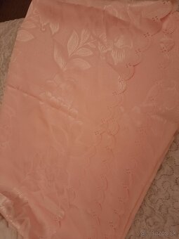 Obrusy na jedálenský stôl - 11