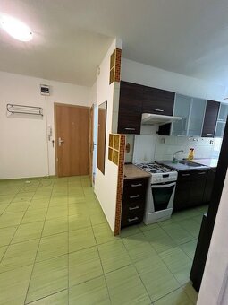 2 izb. byt, Súmračná ul. - 11