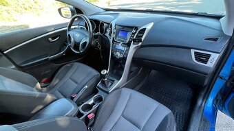 Hyundai i30 1.6 CRDi M6 2.majiteľ, nove v SR - 11