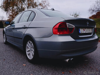 BMW E90 325i 6A/T xDrive (2008) - 11