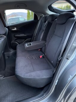 Honda Civic 2.2 i-DTEC Sport - 11