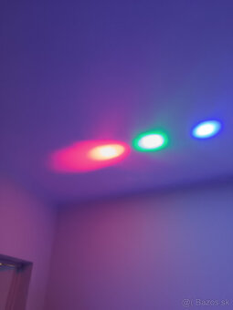 Rotačná RGBW Laser Strobo hlava - 11