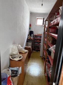 Predám rodinný dom s krásnou záhradou - 11