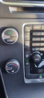 Volvo V60, 2018, 2,0 l  diesel D2, 88 kW, 213000km, navi - 11