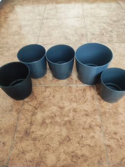 Keramické a ozdobné kvetináče - 11