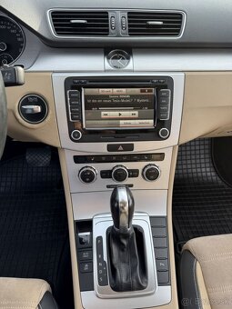 VW Passat CC - 11