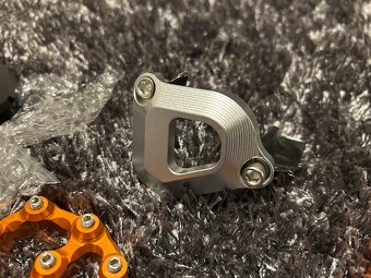 Ktm 1X90 ADV cnc diely, stupacky set - 11