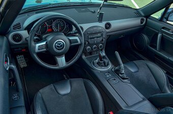 Mazda MX-5 2.0i Roadster Recaro manuál - 11