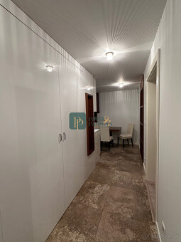 Prenájom nadštandardný 2 izbový byt, terasa, Staré mesto - 11