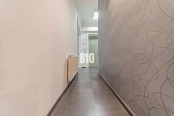 4i (93,5m2) byt v histrorickom centre Bratislavy - Tallerova - 11