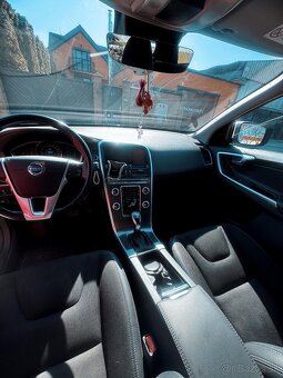 Volvo XC60 D4 – automat, výborný stav - 11