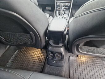 Predam BMW 225xe M paket hybrid automat - 11