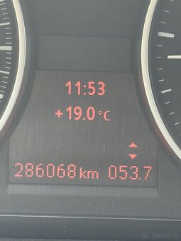 BMW 320d 2011 - 11