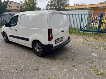 Predam peugeot partner 1,6 diesel 66kw 2016 rok - 11