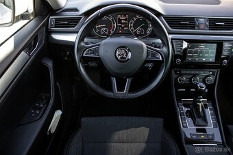 Škoda Superb 2.0TDI DSG kombi - 11