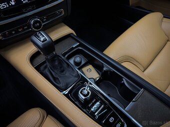 Volvo V90 Cross Country T6 AWD PRO - 11