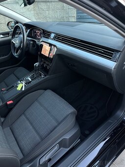 VW PASSAT B8 2.0TDi DSG 140kW MATRIX/VIRTUAL/ŤAŽNÉ/KAMERA - 11