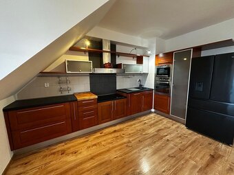 PRENÁJOM - útulný 3-izbový byt s terasou v Banskej Bystrici - 11